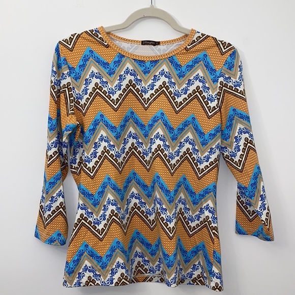 J. McLaughlin 3/4th Sleeve Printed Top - Picture 3 of 9